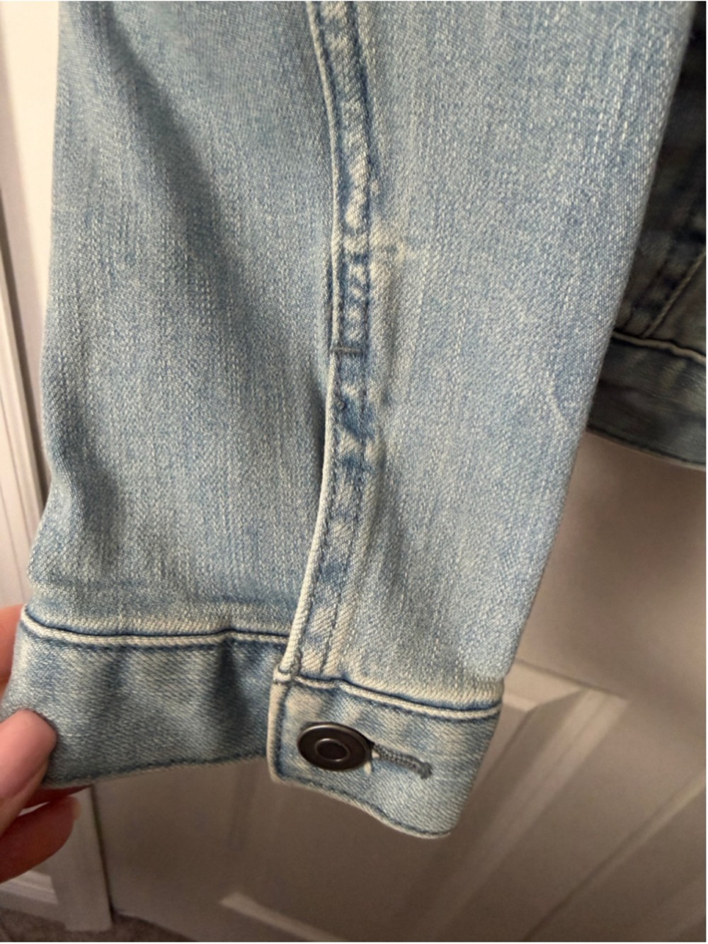 Time and Tru Jean Jacket Size S Blue EUC - Picture 6 of 10